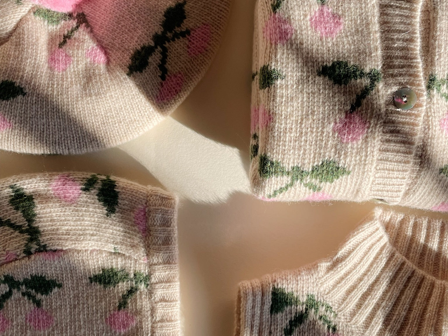 Konges Sløjd A/S Mütze cherry