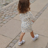 Konges Sløjd A/S Kleider - Jersey bow bleu