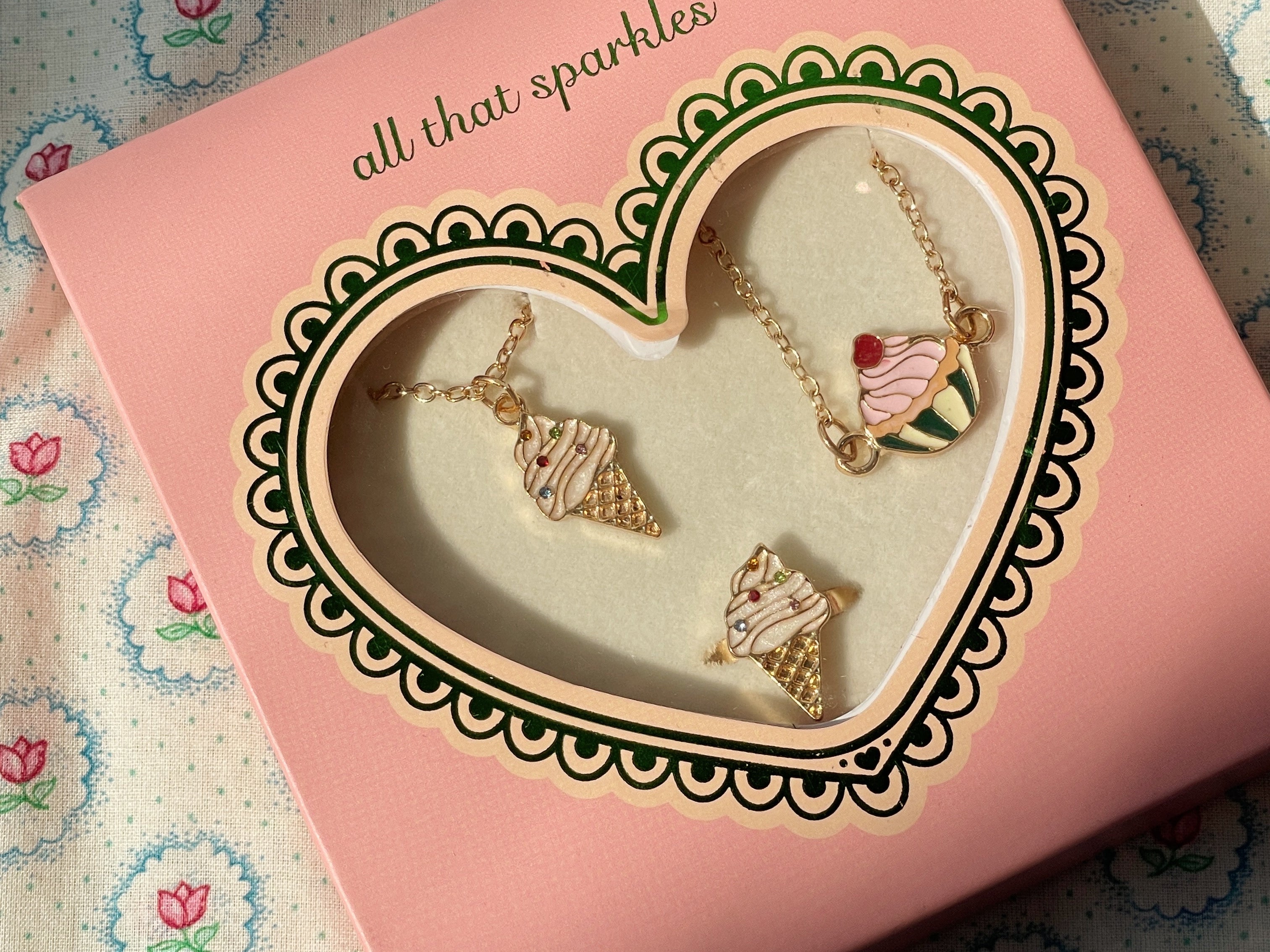 Konges Sløjd A/S Schmücken gold