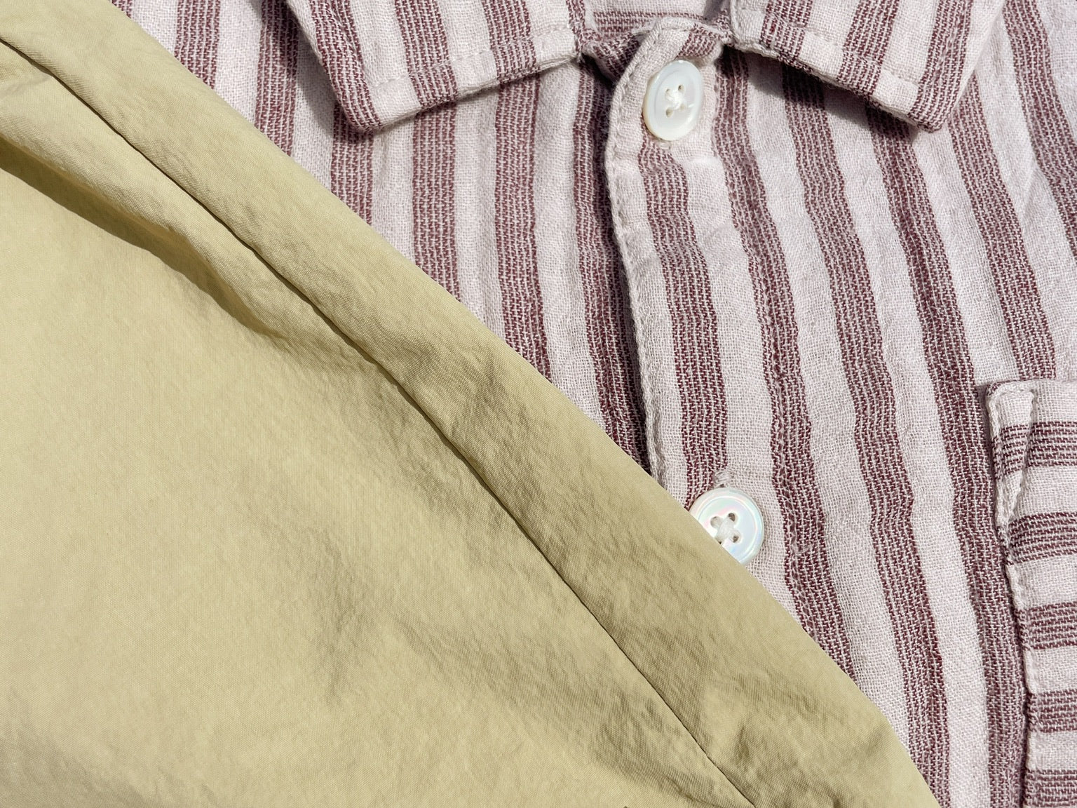 Konges Sløjd A/S WOVEN SHORTS & BLOOMERS pale olive green/ermine