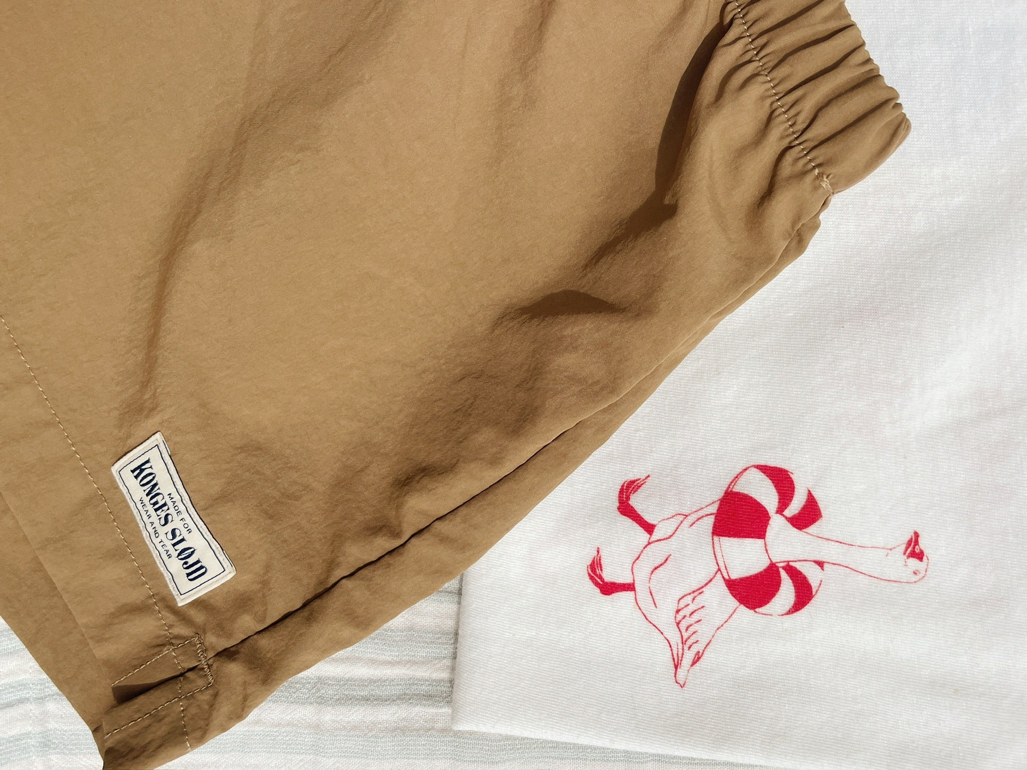 Konges Sløjd A/S WOVEN SHORTS & BLOOMERS pale olive green/ermine