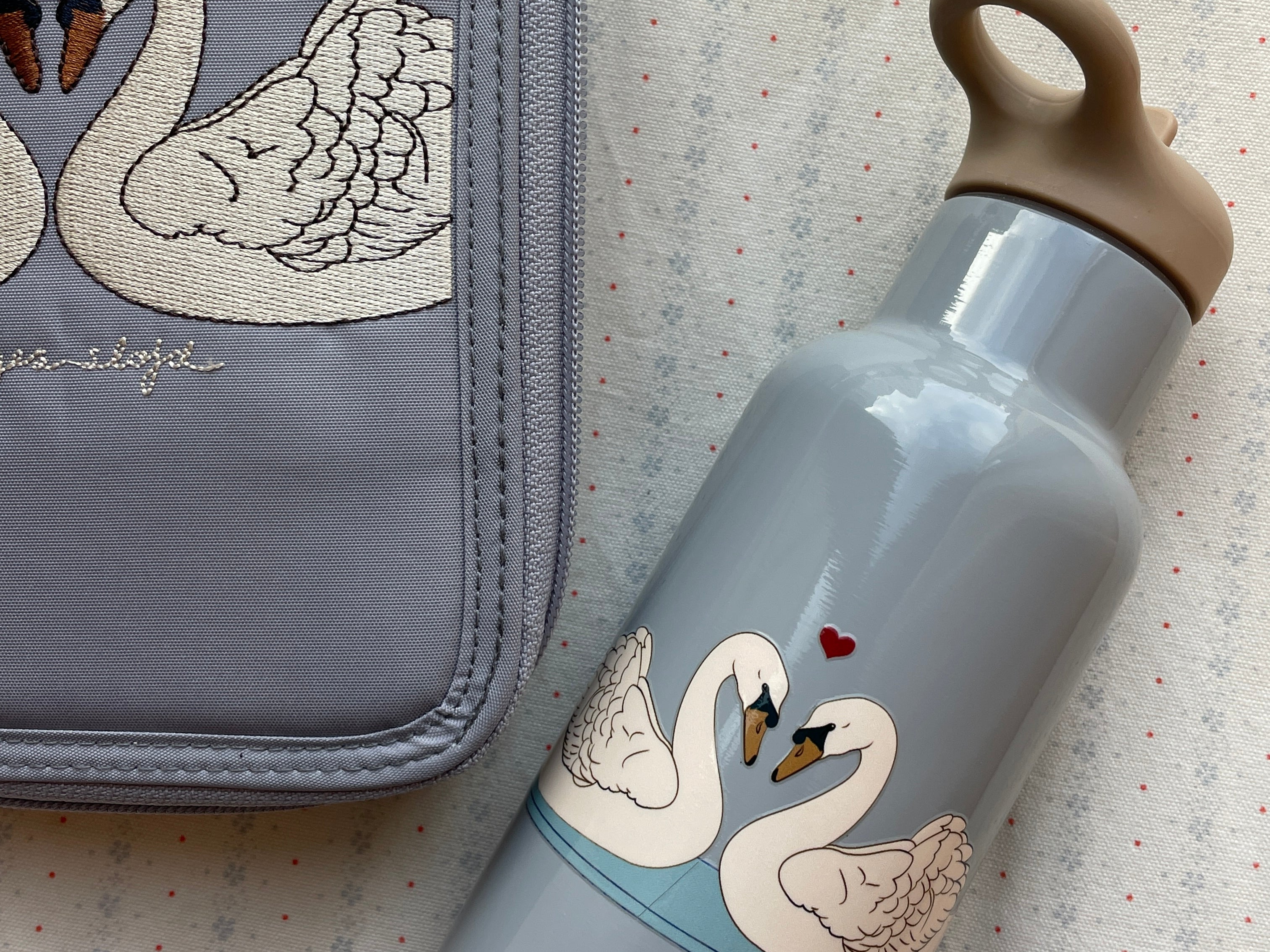 Konges Sløjd A/S DRINKING BOTTLES swan blue