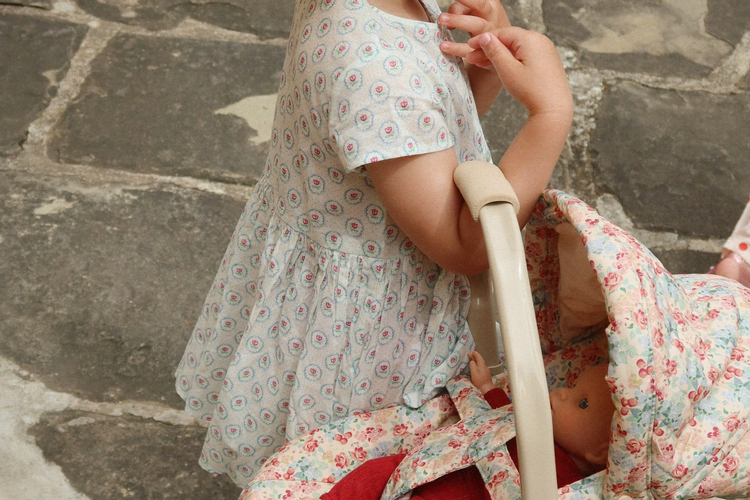 Konges Sløjd A/S SANDALS strawberry