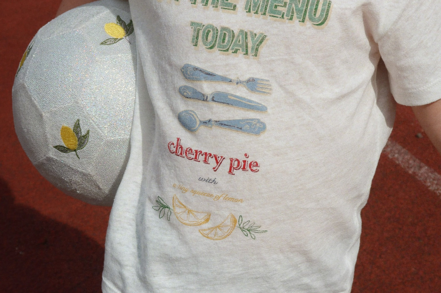 Konges Sløjd A/S JERSEY T-SHIRTS off white/on the menu