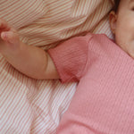 Konges Sløjd A/S Bettwäsche - Baby stripie petite rose