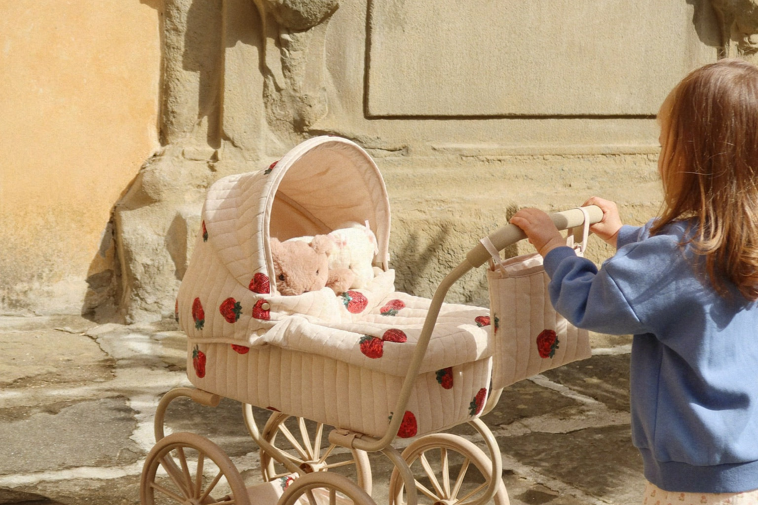 Konges Sløjd A/S DOLL ESSENTIALS strawberry