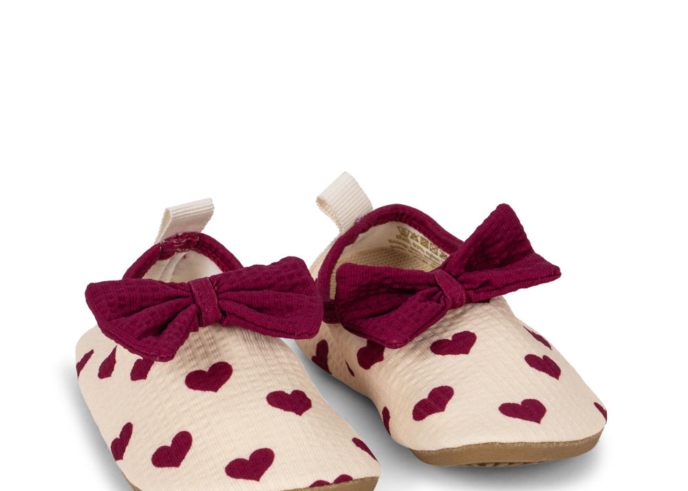 Konges Sløjd A/S Badeschuhe coeur sangria