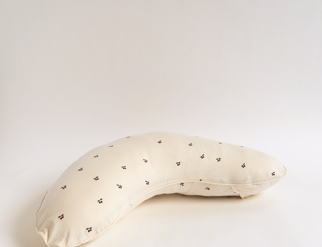 Konges Sløjd A/S NURSING PILLOW & COVERS cherry