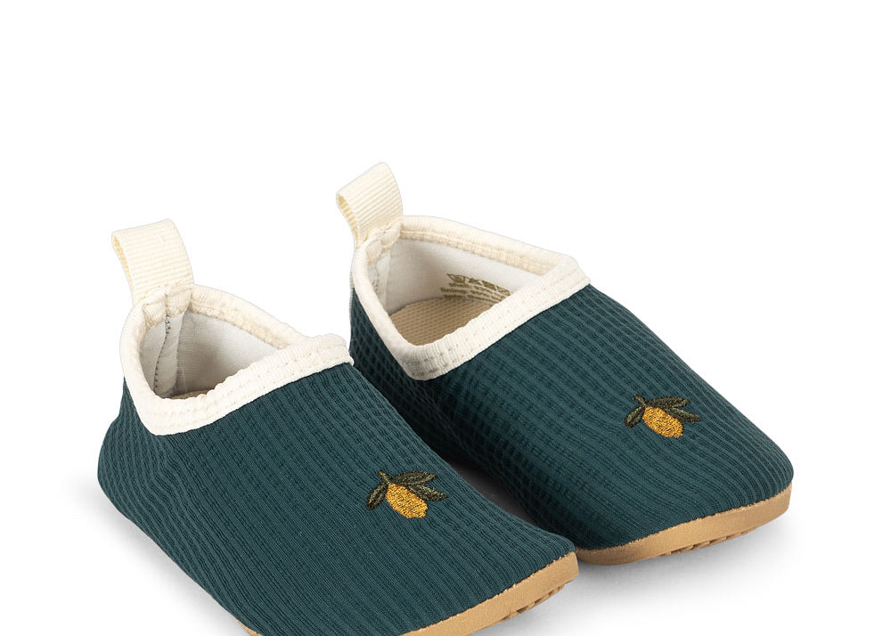 Konges Sløjd A/S Badeschuhe sea moss