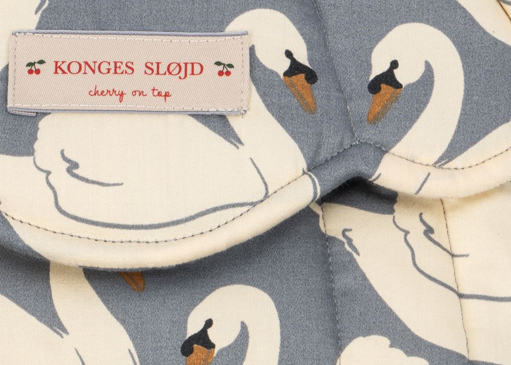 Konges Sløjd A/S DOLL ESSENTIALS swan